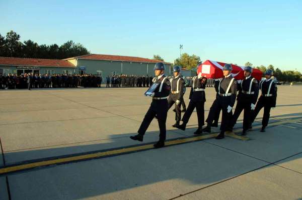 Görevi sırasında kazada şehit olan Özsoy'un cenazesi memleketine geldi