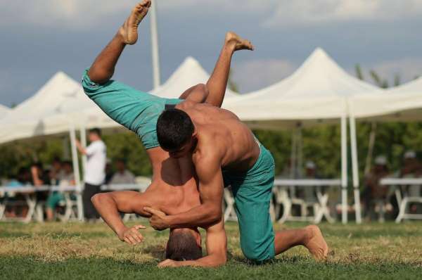 İsmet Atlı Karakucak Güreşleri'nde başpehlivanlığı Ali Bönceoğlu kazandı