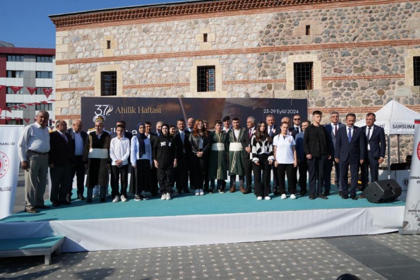 Samsun'da 'yılın ahisi' yarım asırlık demirci oldu