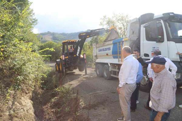 Canik'te kırsalda yol çalışması