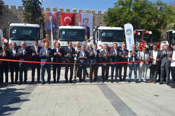 Sinop'a 12 yeni iş makinesi kazandırıldı