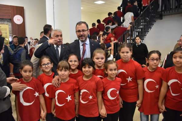 Gençlik ve Spor Bakanı Mehmet Kasapoğlu: 'Kadın odaklı spor stratejisi geliştiri