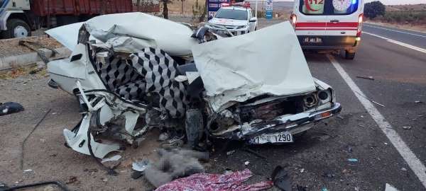 Şanlıurfa'da trafik kazası : 2 ölü, 1 yaralı 