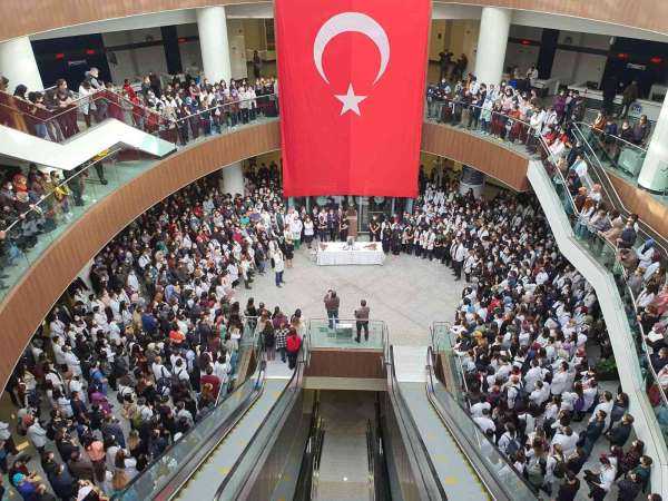 Başkent'te geçirdiği trafik kazasında vefat eden genç doktor Rümeysa Berin Şen, anıldı