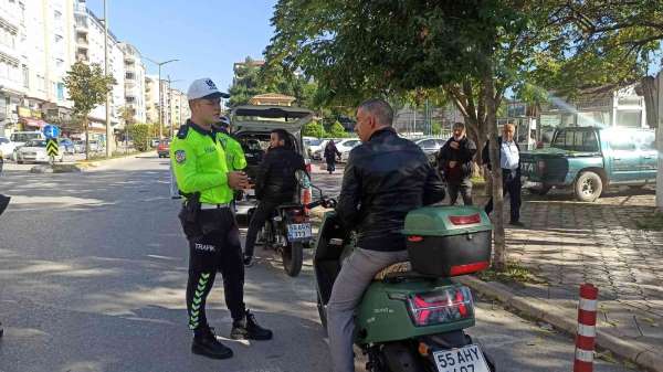 Bafra'da motosiklet sürücülerine sıkı denetim