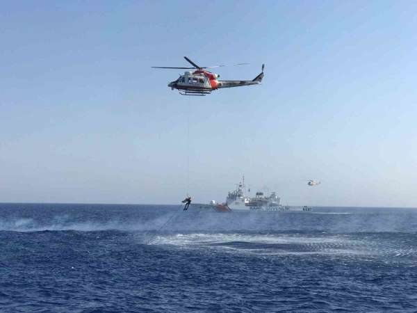 Şehit Teğmen Caner Gönyeli 2023 Tatbikatı'nın deniz safhası nefes kesti