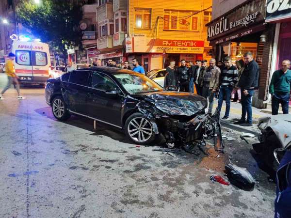 Sivas'ta zincirleme trafik kazası: 4 yaralı