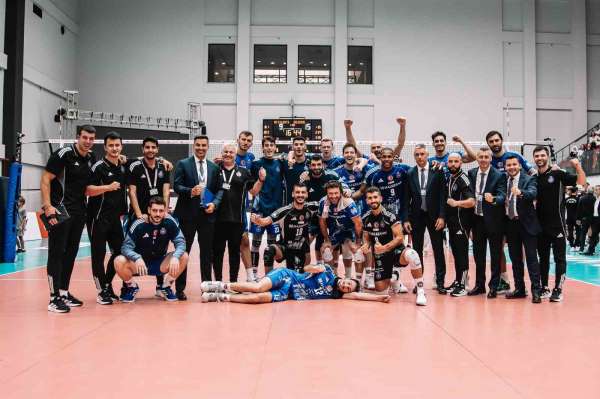 Efeler Ligi: Alanya Belediyespor: 2 - Halkbank: 3