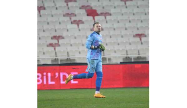 Mert Günok: 'Kaptanlık değişikliğini her zaman olduğu gibi olgunlukla karşıladım'