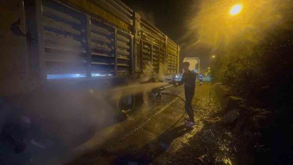 Zonguldak'ta tırın lastikleri alev aldı, zincirleme kaza yaşandı