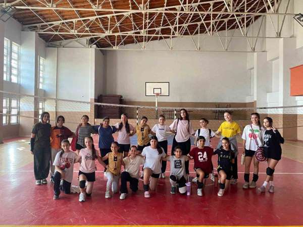 Germencik'te çocuklar kış kurslarıyla yeteneklerini geliştiriyor