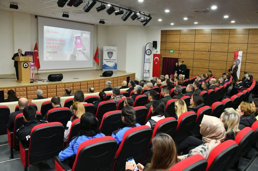 Vali Dağlı: 'Kadına şiddetin kökeni ailedeki dejenerasyon'