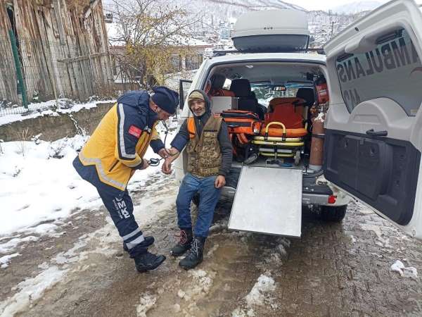 Amasya'da yaylada mahsur kalan vatandaşı acil sağlık ekibi kurtardı