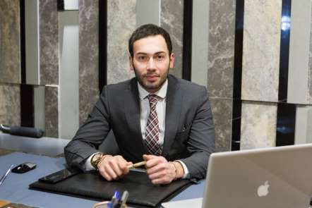 Körfez ülkeleri gösterişli, Avrupa sade ve şık tasarımlı araçları tercih ediyor 