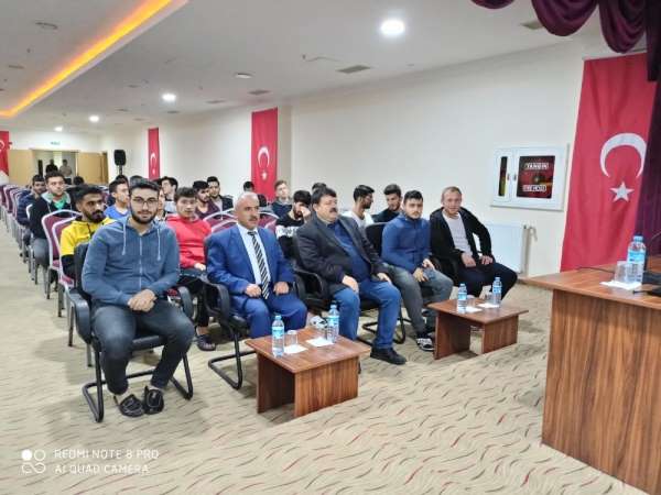 Beyşehir'de üniversite öğrencilerine 'tütünle mücadele' konferansı 