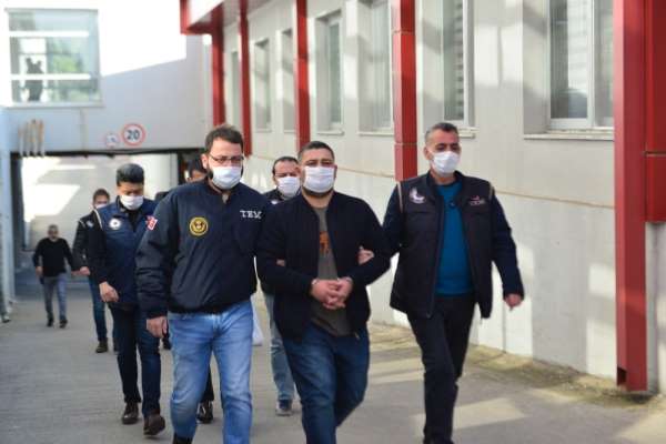 Bomba yüklü aracı saklayan PKK'lının ismi öldürülen kadın teröristin listesinden