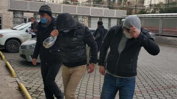 Samsun'da uyuşturucudan 4 kişi adliyede 