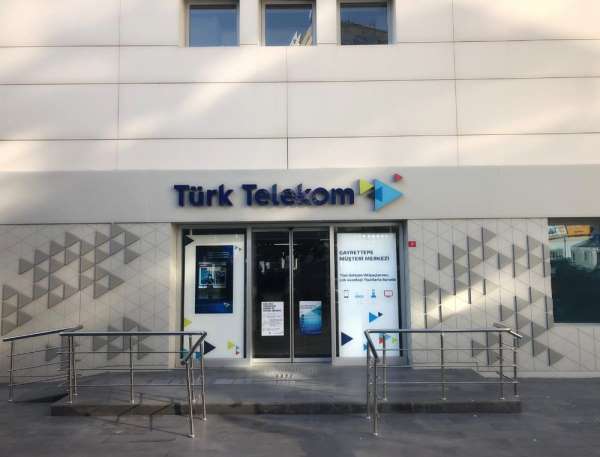 Türk Telekom'un İstanbul Gayrettepe ile Ümraniye Müşteri Merkezi yenilendi 