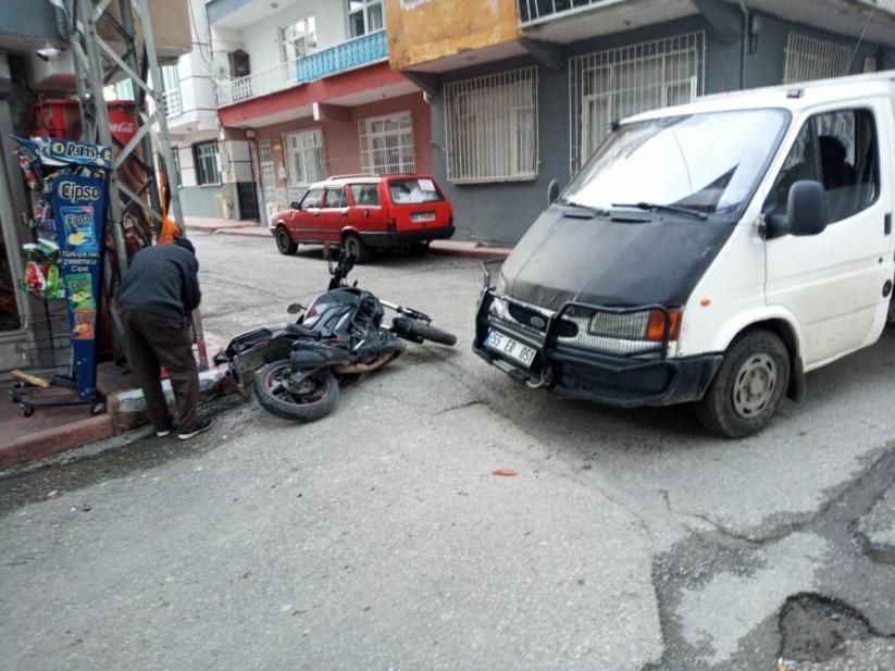 Samsun'da kamyonetle motosiklet çarpıştı: 1 yaralı
