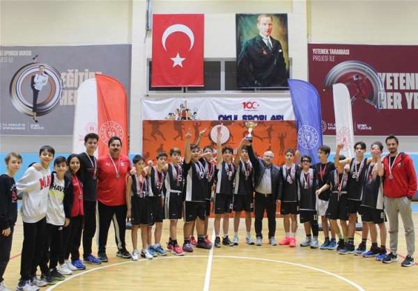 Afyonkarahisar'da U-14 Basketbol Ligi tamamlandı