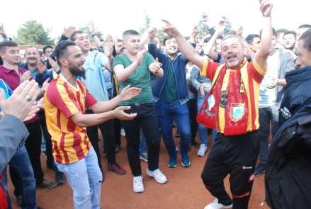 Oyun havaları ile BAL ligini kutladılar 