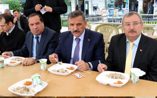 Samsun'da 1919 kişiye yemek dağıttılar