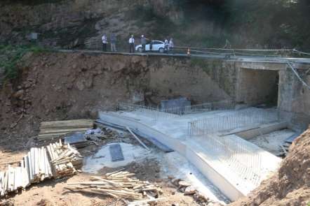 Giresun İl Özel İdaresi'nden istinat ve menfez çalışması