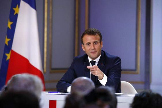 Macron Fransa'nın yeni yol haritasını açıkladı