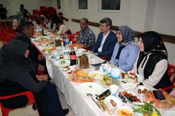 Kaymakam Şener'den şehit ailelerine iftar 