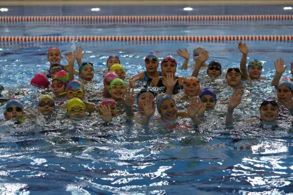 Büyükşehir yüzme kurs kayıtları başlıyor
