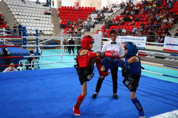 Kayseri Muaythai çocuk takımı Erzincan'da madalyalara ambargo koydu