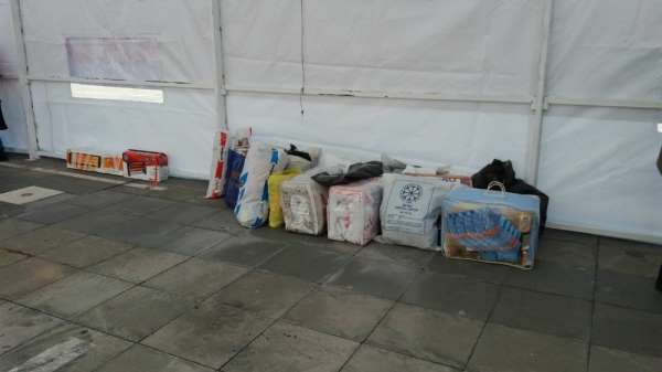 Amasya'dan deprem bölgesine 3 tır yardım malzemesi gönderildi 