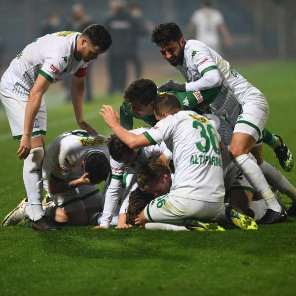 Bursaspor, son 6 maçta 16 puan topladı - 9 sezon sonra gelen en başarılı seri 