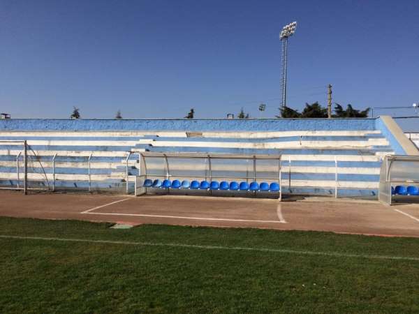 Merzifon stadına tribün yapılacak 