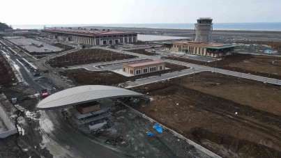 Rize-Artvin Havalimanı'nda ince işçilik devam ediyor