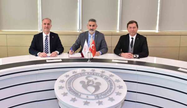 İnegöl'ün yeni havuzu için imzalar atıldı