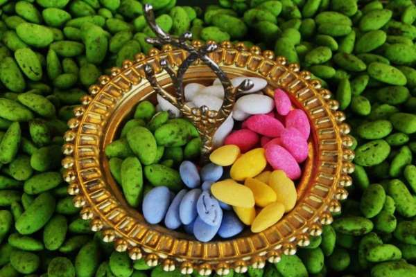 Antep fıstıklı badem şekeri Ramazan'da ağızları tatlandırıyor