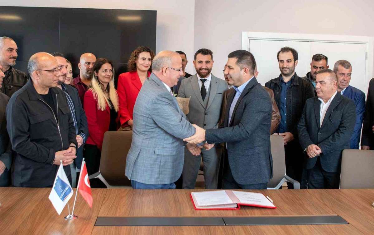 Kuşadası Belediyesi'nde toplu iş sözleşmesi imzalandı