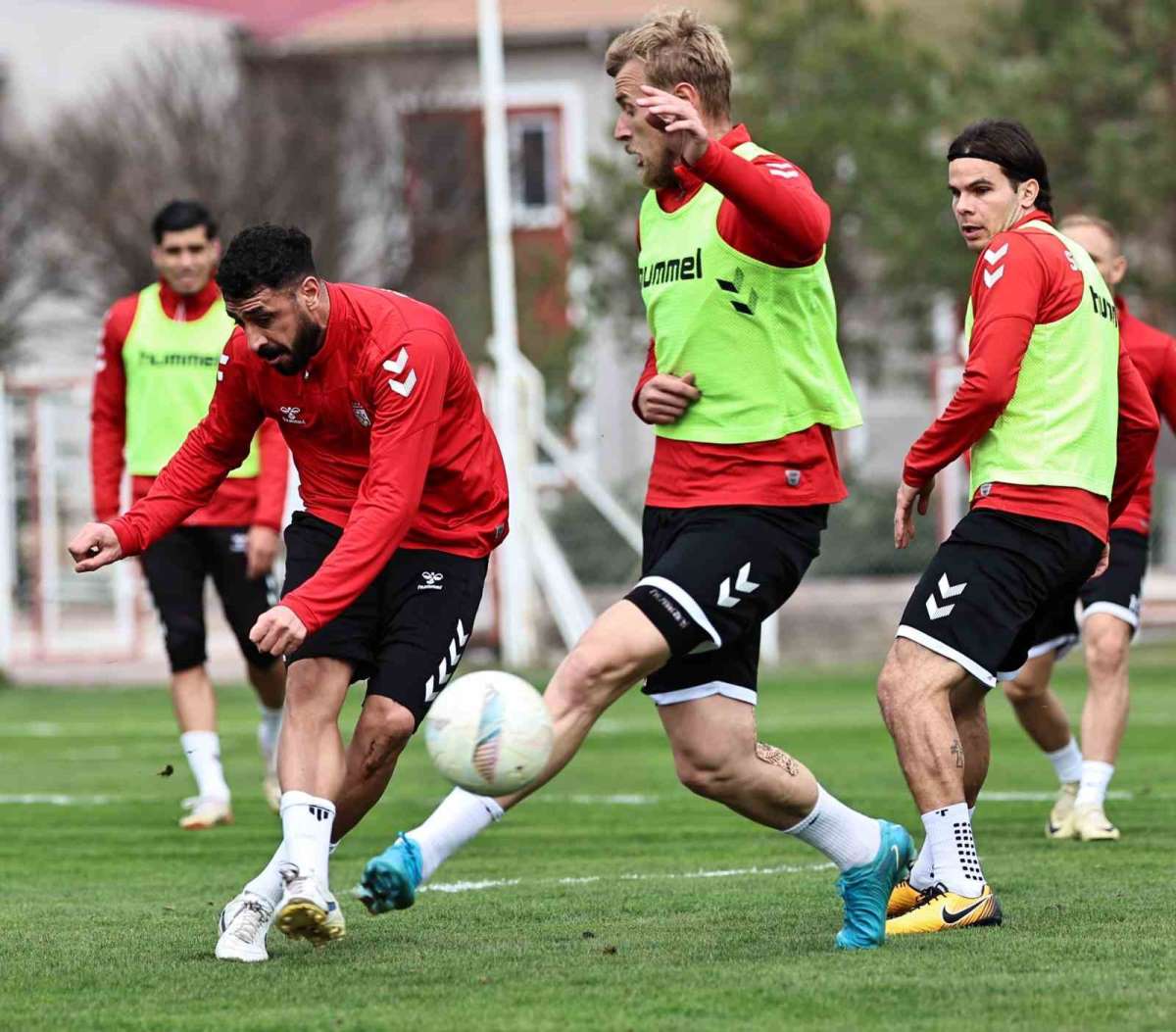 Sivasspor'da sakat futbolcuların durumuna ilişkin açıklama