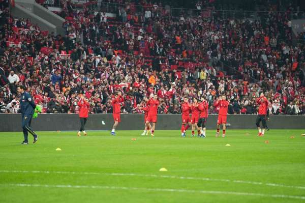 A Milli Futbol Takımı, 1667 gün sonra Dolmabahçe'de