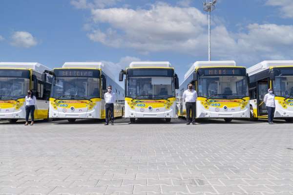 Büyükşehir Belediyesinin aldığı otobüslerden 30'u Mersin'e geldi