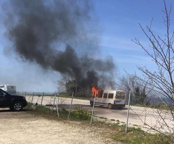 Sinop'ta okul servisi yangını