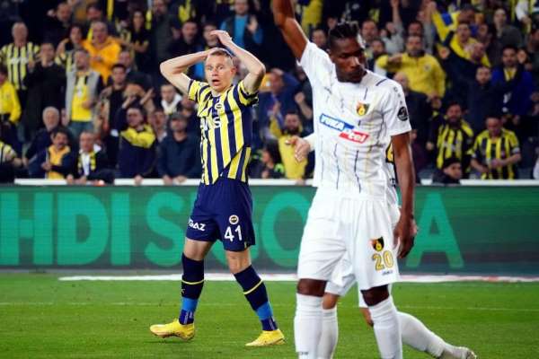 Fenerbahçe'ye Atilla Szalai'den kötü haber - İstanbul haber