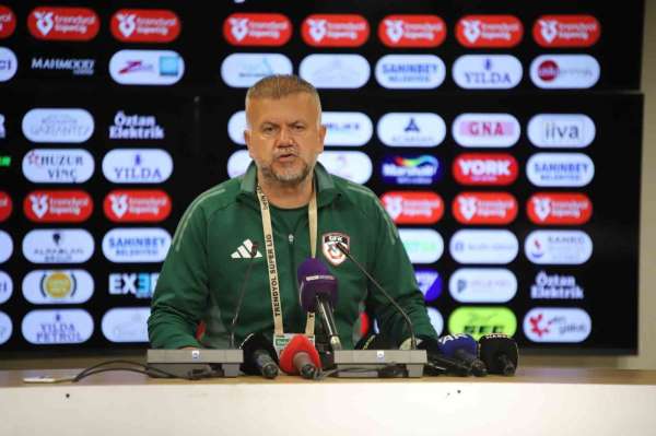 Volkan Kazak: 'Konsantrasyon eksiğiyle 2 dakikada 2 gol yedik'