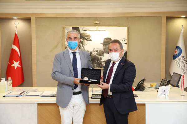 Danimarka Büyükelçisi Annan: 'Türkiye'de aşılamanın hızlanması Danimarkalı turistlerin Antalya'ya gelmesinin ö