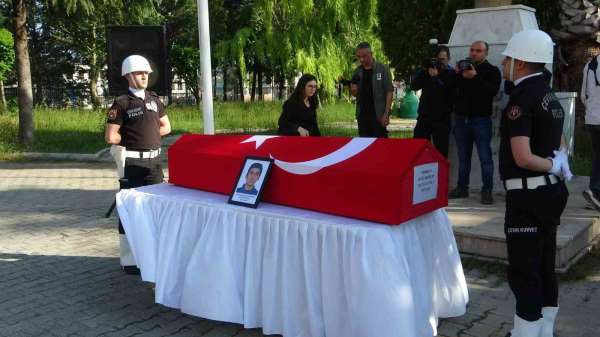 Kazada hayatını kaybeden polis memuru toprağa verilmek üzere Sivas'a uğurlandı - Muğla haber