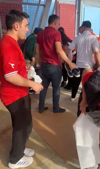 Samsunspor Taraftarına Arama İşkencesi