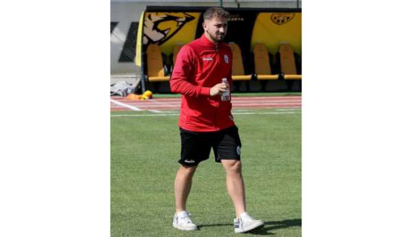 Aliağa FK'da Mertcan Açıkgöz ve Göktuğ Yılmaz imzayı attı