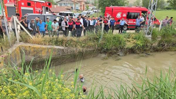 Amasya'da sulama kanalına düştüğü ihbar edilen çocuk için ekipler seferber oldu