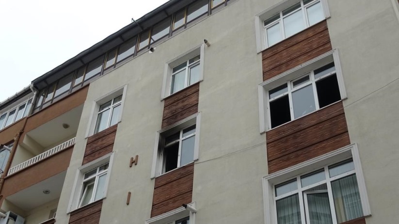 Samsun'da yangın paniği: Babasına kızıp evi ateşe verdi